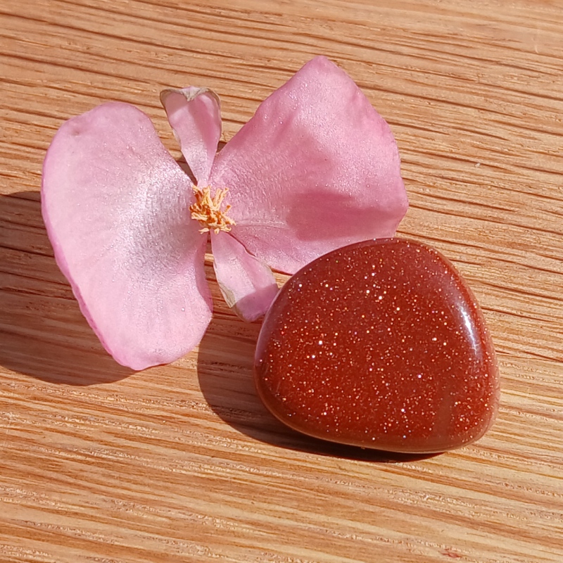Red Goldstone Pebble - Item E