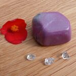 Cobalto Calcite Pebble Item A